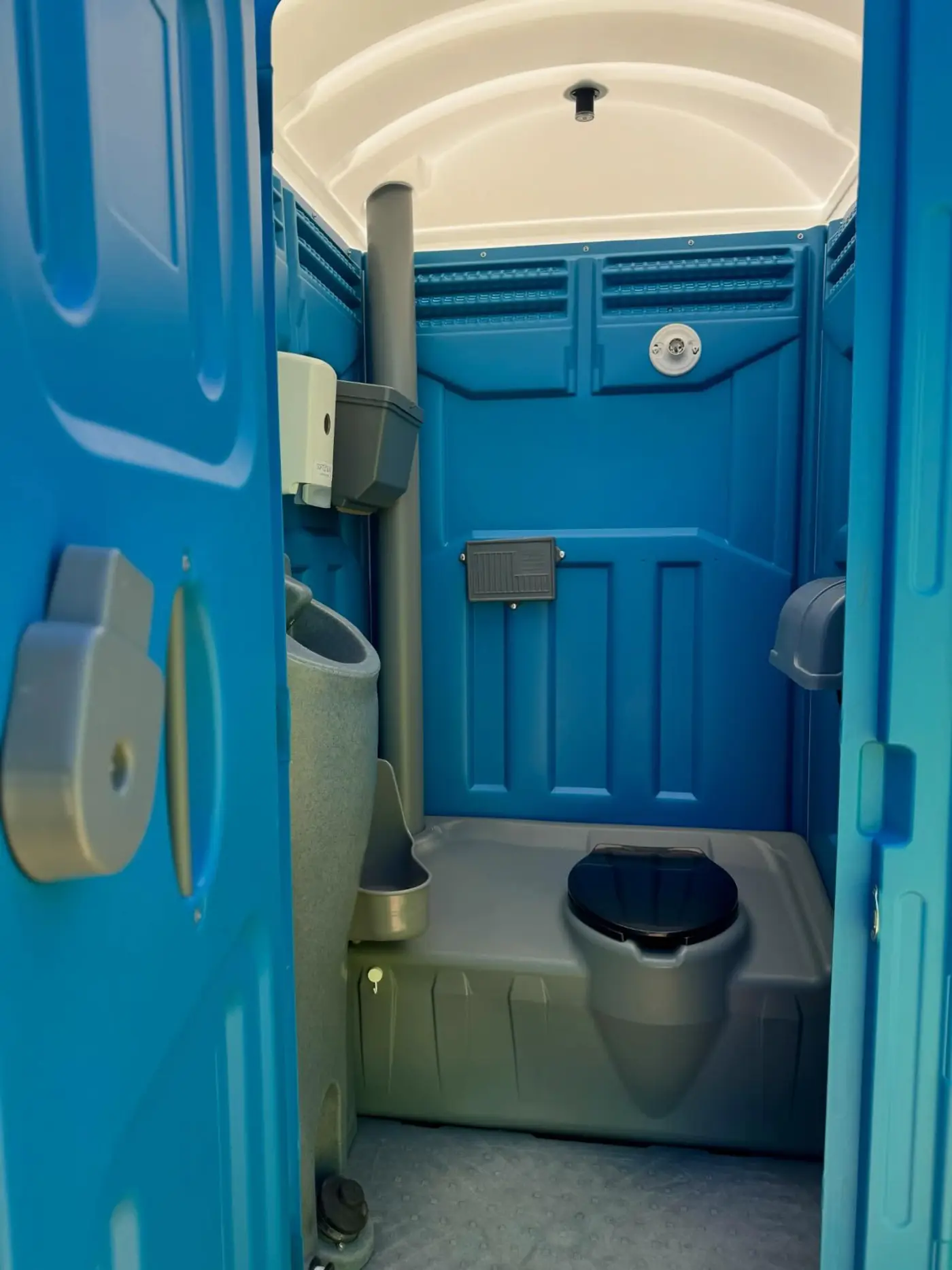 Deluxe with sink